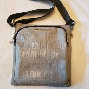 Steve Madden gray Crossbody Bag/Purse Pocketbook